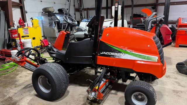 JacobsenFairwaymower22013.jpeg.0da8ede8c08abcfae6ee65d54bf68dd1.jpeg