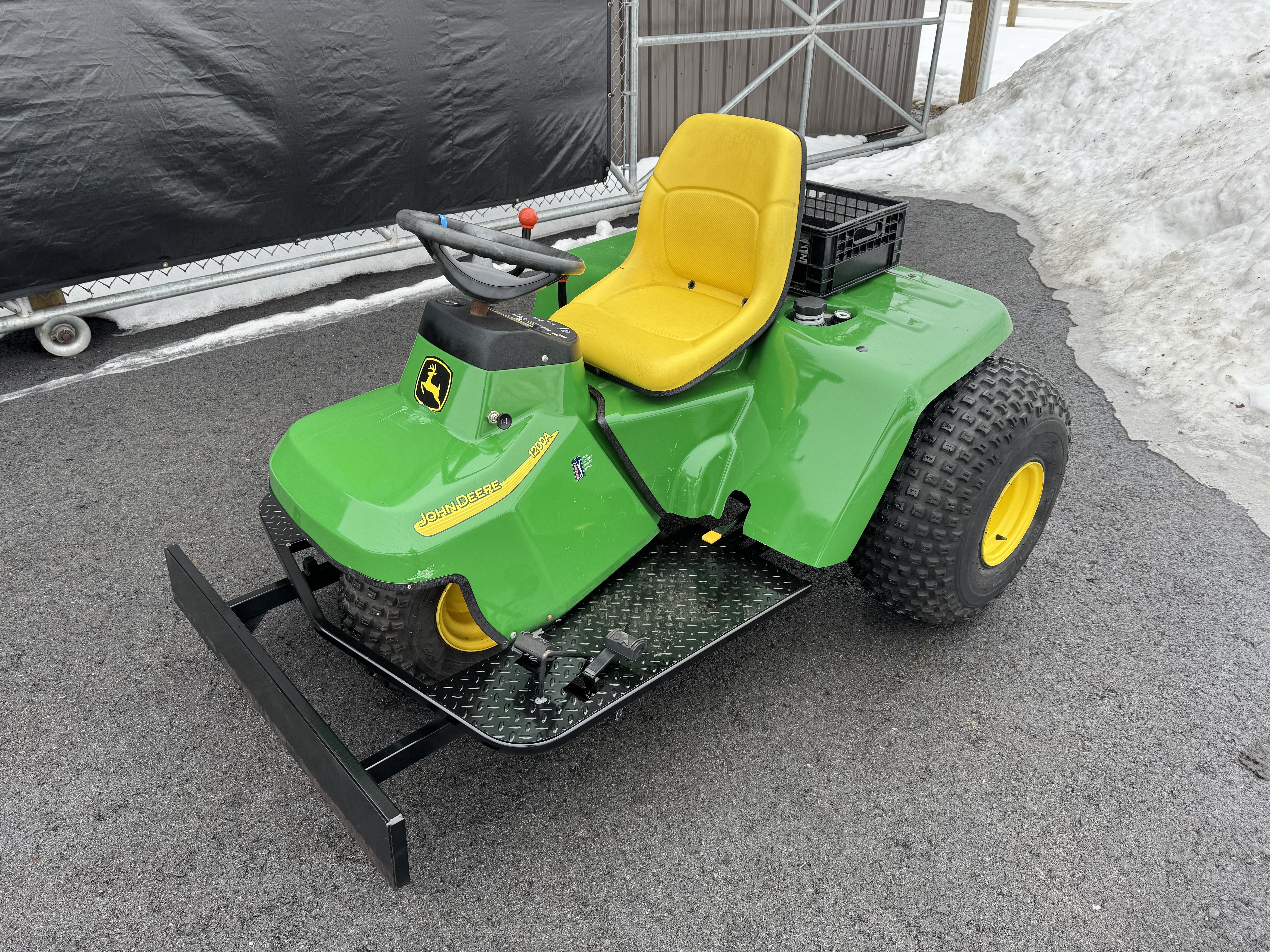 John-Deere-1200A-Bunker-Rake-3.jpeg.2f5229f081dbd5a64da103a060da0839.jpeg