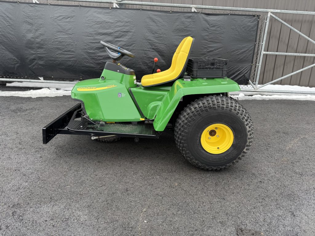John-Deere-1200A-Bunker-Rake-5.jpeg.3940770b329e57797be0b4e752fd2977.jpeg