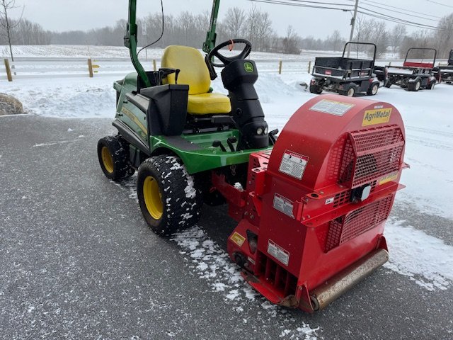 John-Deere-580-riding-mower-with-agri-metal-2500-blower-5.jpeg.62453dc2aa323f32208fbd778a83c2de.jpeg