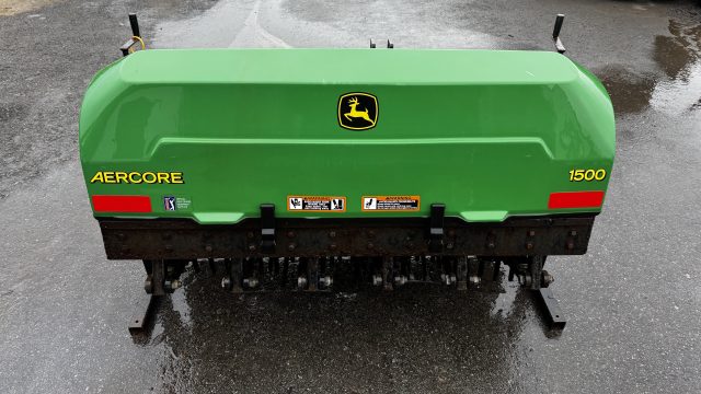 John-Deere-Aercore-1500-2.jpg.e586413cacac5a29895fa8a6c00e1945.jpg