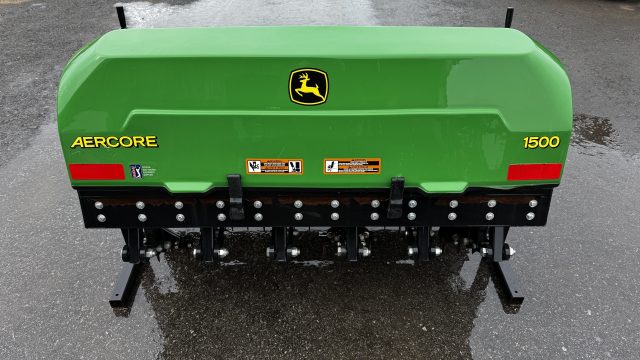 John-Deere-Aercore-1500-3.jpg.e4a642c5e2bc986cb0c437d0b22112ff.jpg