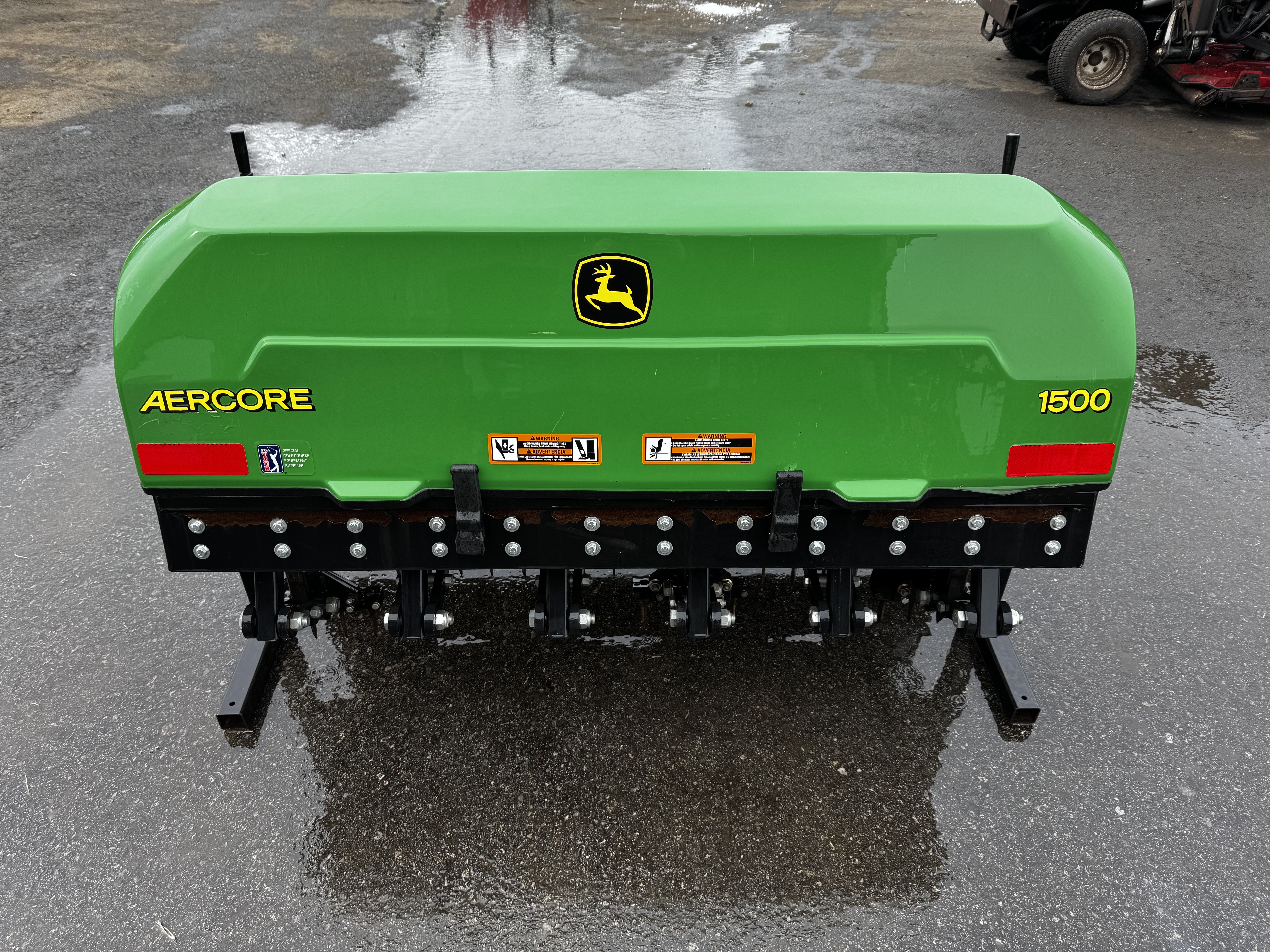 John-Deere-Aercore-1500-3.jpg.e4a642c5e2bc986cb0c437d0b22112ff.jpg