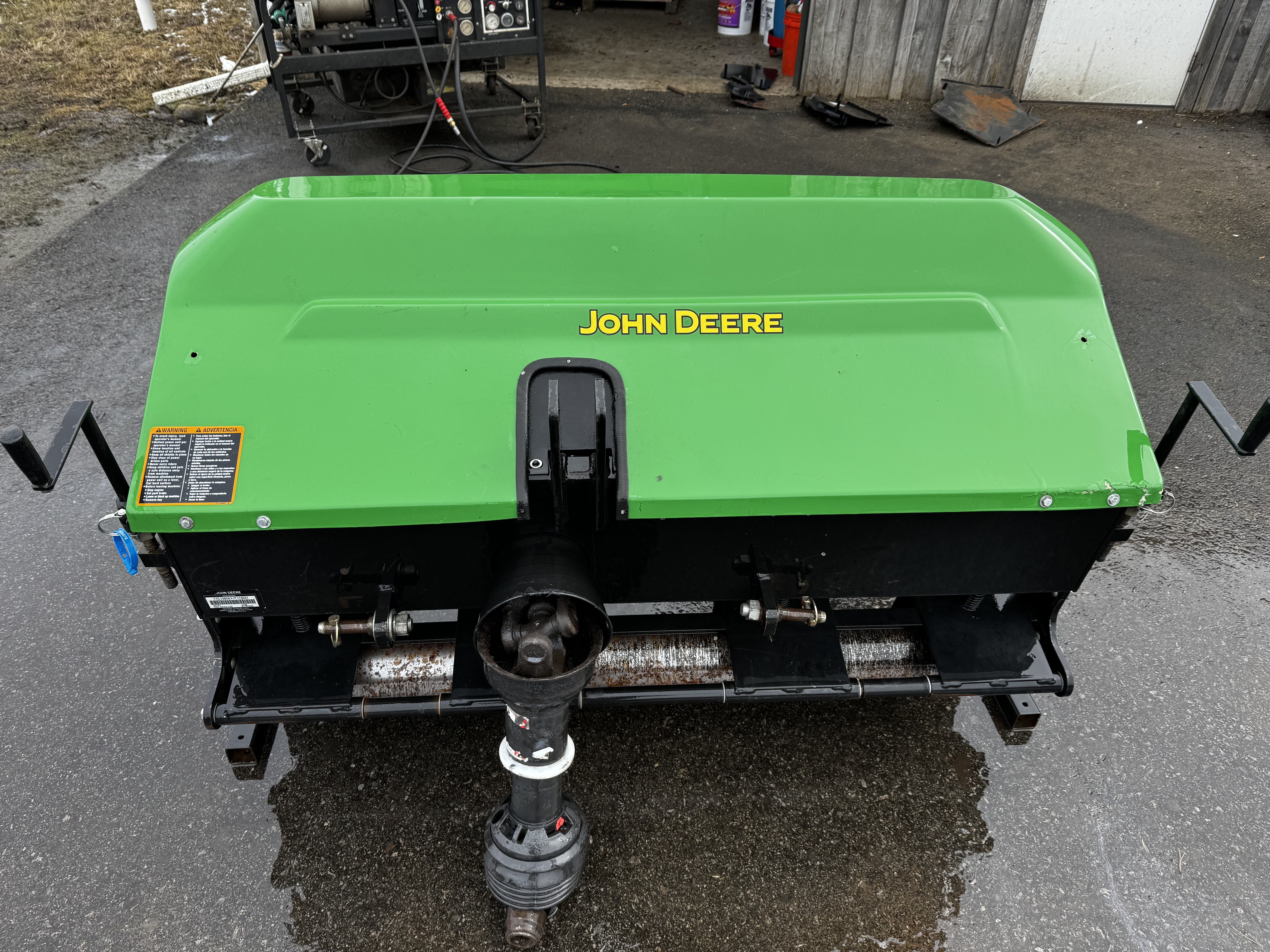 John-Deere-Aercore-1500-5.jpg.b14ed054729413e4d9dc5fa40cb26093.jpg