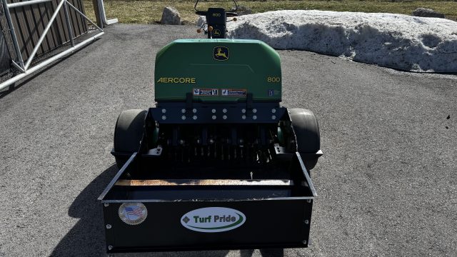 John-Deere-Aerocore-800-25hp-4.jpg.50c40fdcfb937d43ef23a33dee680d36.jpg