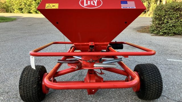 Lely_WFR_Used_Fertilizer_Spreader_700L-007(6).jpg.054901c590588496f019dca2c99a618f.jpg