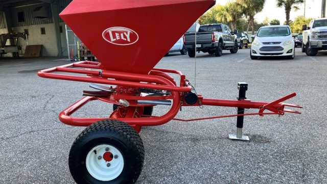 Lely_WFR_Used_Fertilizer_Spreader_700L-007(8).jpg.4d485872fcd5856eaa0fdc38449358a5.jpg