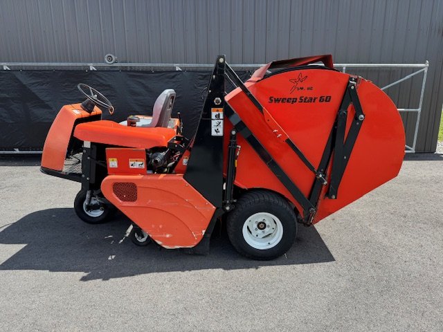 Smithco-Sweepstar-60-Sweeper-3.jpg.d179f12b93824fb802c393d688cdee24.jpg