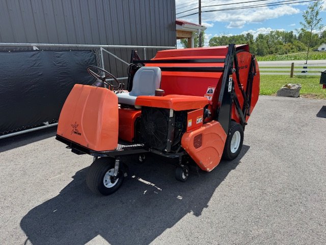 Smithco-Sweepstar-60-Sweeper-4.jpg.9c419dc3eff14413f4c253209ef5d695.jpg