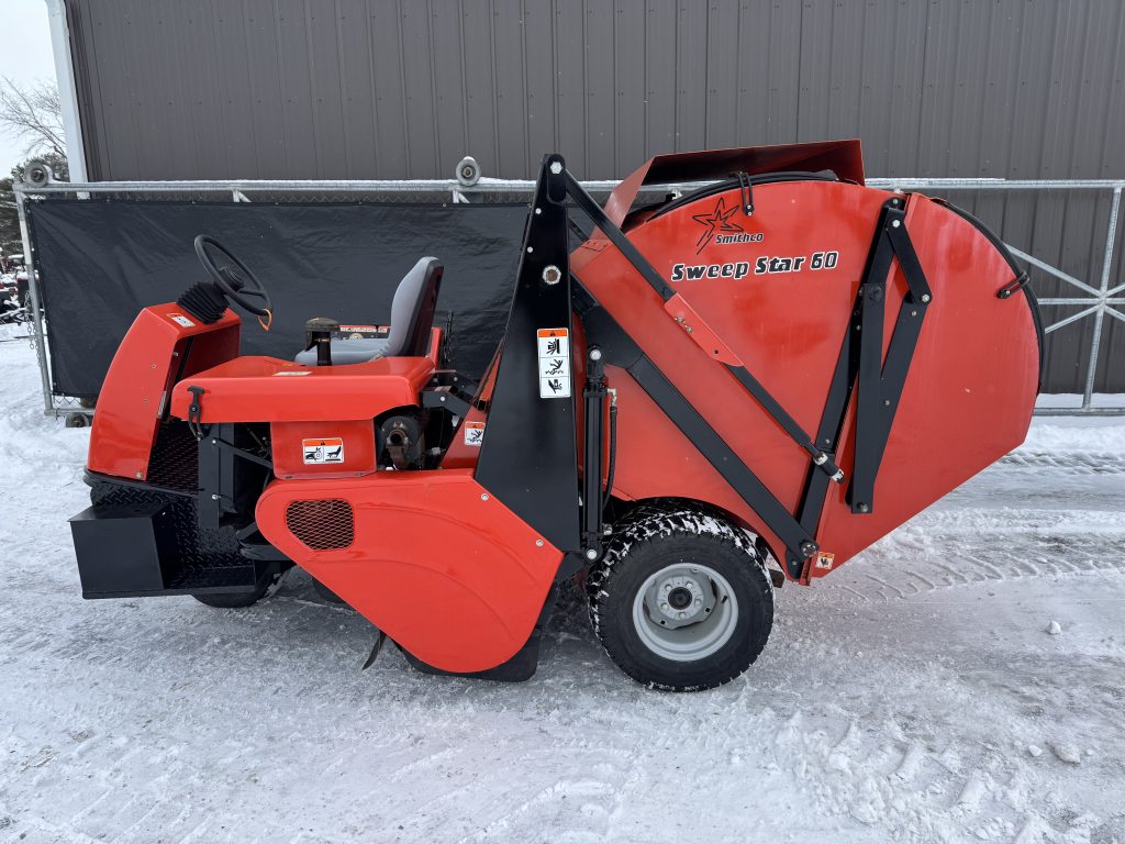 Smithco-Sweepstar-60D-Sweeper-4.jpeg.c28bba50eecb07dc7c034f8a9ba9d410.jpeg