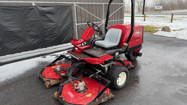 Toro-3500F-Groundsmaster-Rotary-Mower-2.jpeg.d544f8e644727845f3993a248e4a8420.jpeg