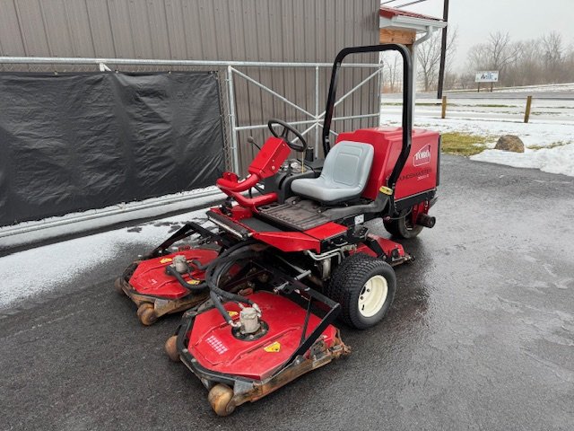 Toro-3500F-Groundsmaster-Rotary-Mower-2.jpeg.d544f8e644727845f3993a248e4a8420.jpeg