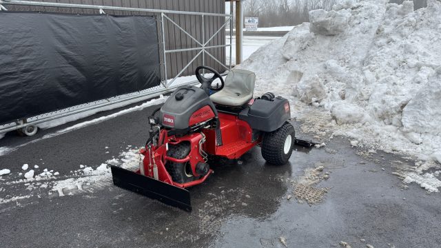 Toro-5040-3×3-Bunker-Rake-1.jpeg.144c926b86f12a0fbfe9c8db3ed86547.jpeg
