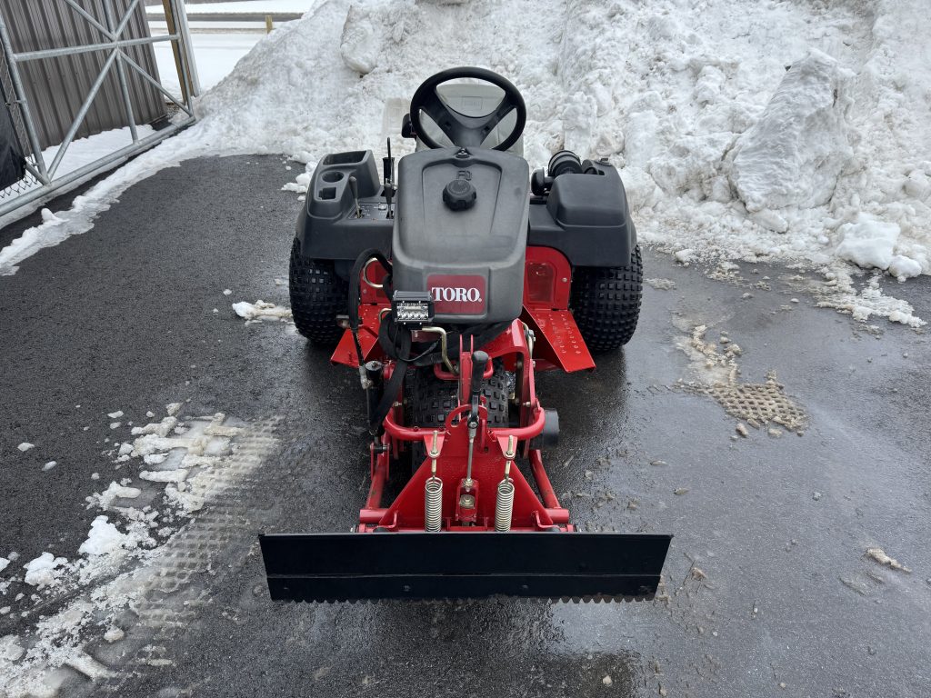 Toro-5040-3×3-Bunker-Rake-2.jpeg.03ca28713aaf1304debfc29c1d914464.jpeg