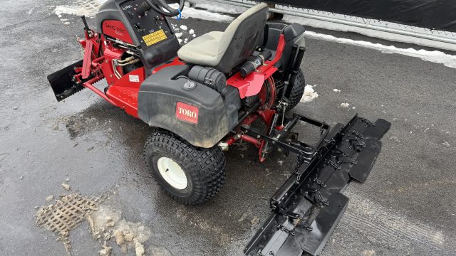 Toro-5040-3×3-Bunker-Rake-5.jpeg.3cbb4a9525745c7cb00e62dc47271a70.jpeg