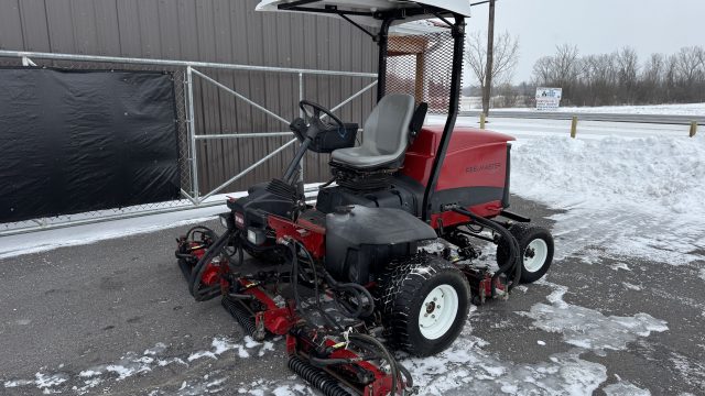Toro-5210-Reelmaster-2×4-Fairway-Mower-4.jpeg.31b27b0f659564fb0ca6b6f1e51db18a.jpeg