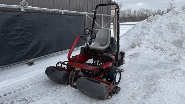 Toro-Greensmaster-3150-3×3-Greens-Mower-1.jpeg.7049ffcce85b33ac1efaa3fc3d90dec2.jpeg