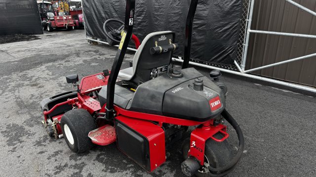 Toro-Greensmaster-3250-Diesel-Greens-Mower-4.jpg.47347bd846f6ca6420b7944578e53fc1.jpg