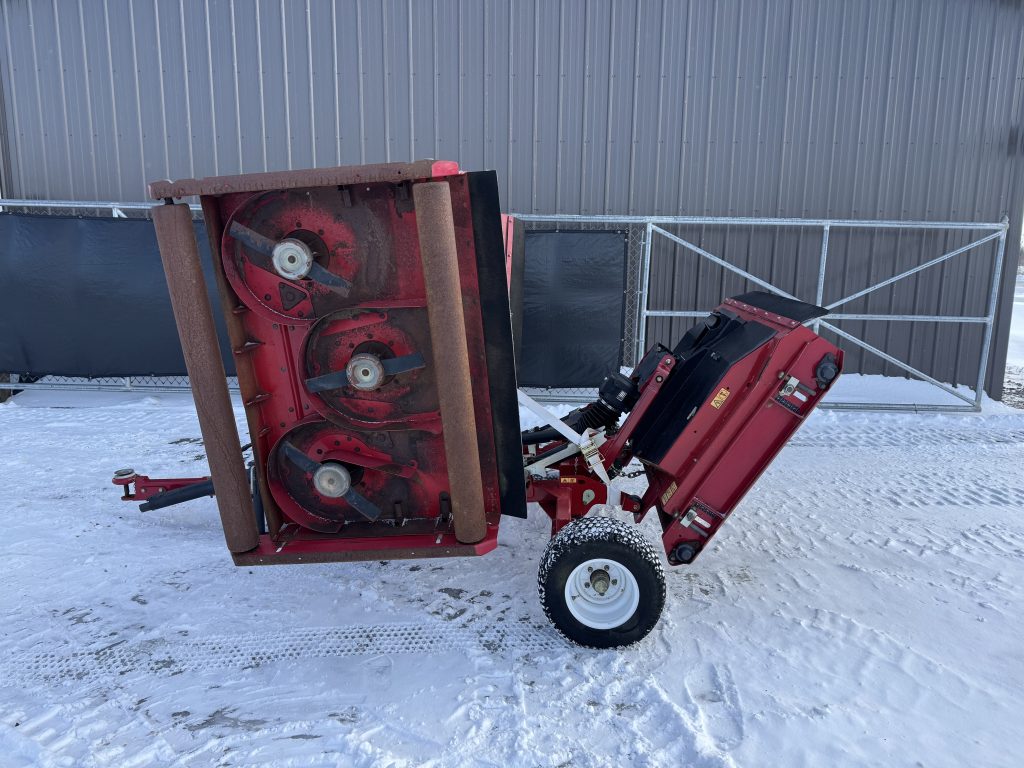 Toro-Groundsmaster-1200-Rotary-Mower-Pull-2.jpeg.0ee3369291ded16f42f241020df4b034.jpeg