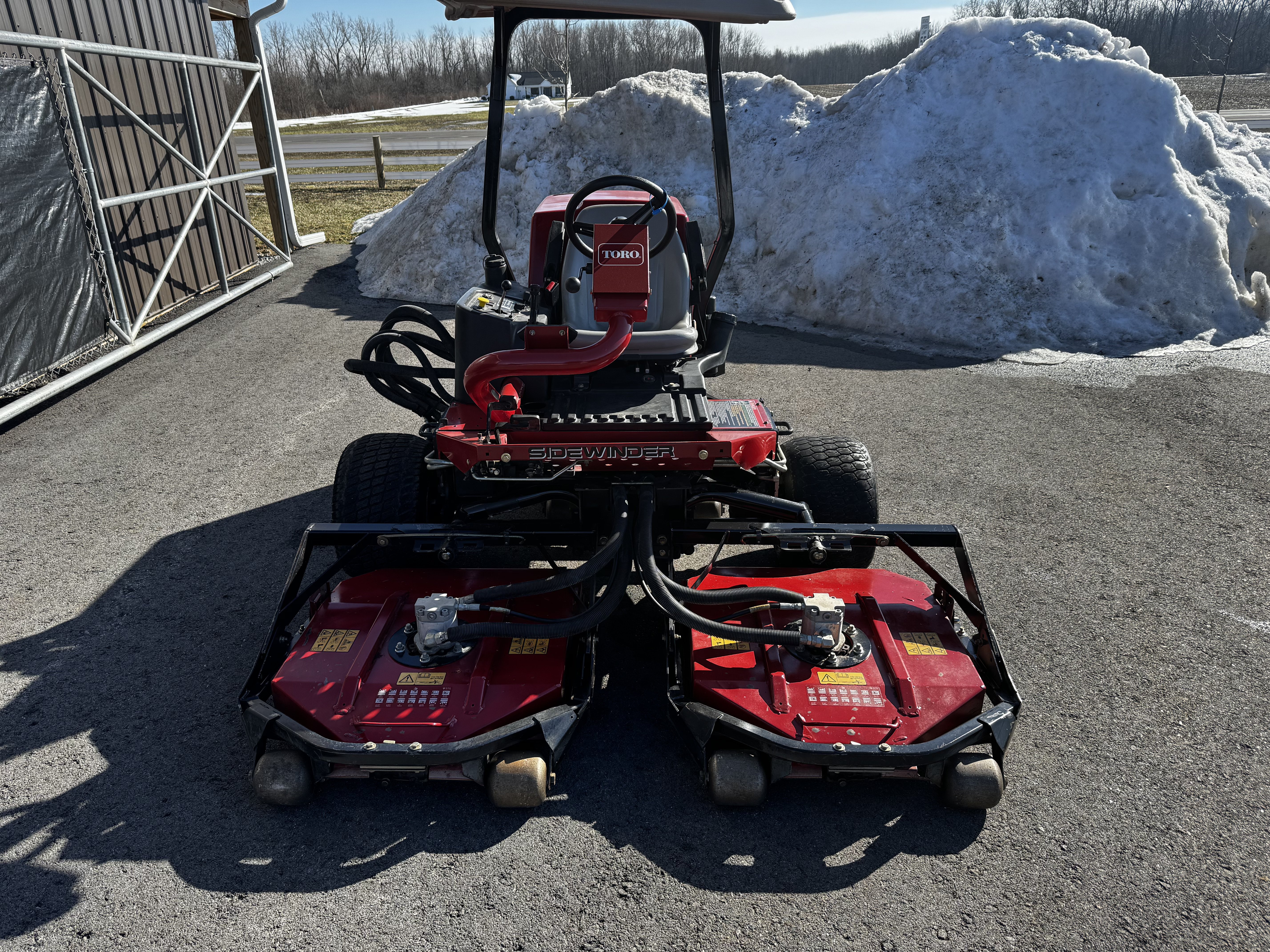 Toro-Groundsmaster-3500-Diesel-3WD-Sidewinder-5.jpg.eaf196a8cf53e0d7fde4913267ea513b.jpg
