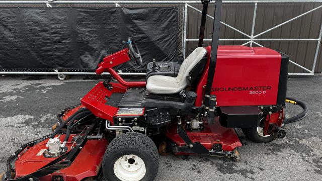 Toro-Groundsmaster-3500-Sidewinder-3WD-Mower-6.jpg.09252b11adda7ba35b0d8438ffd75640.jpg