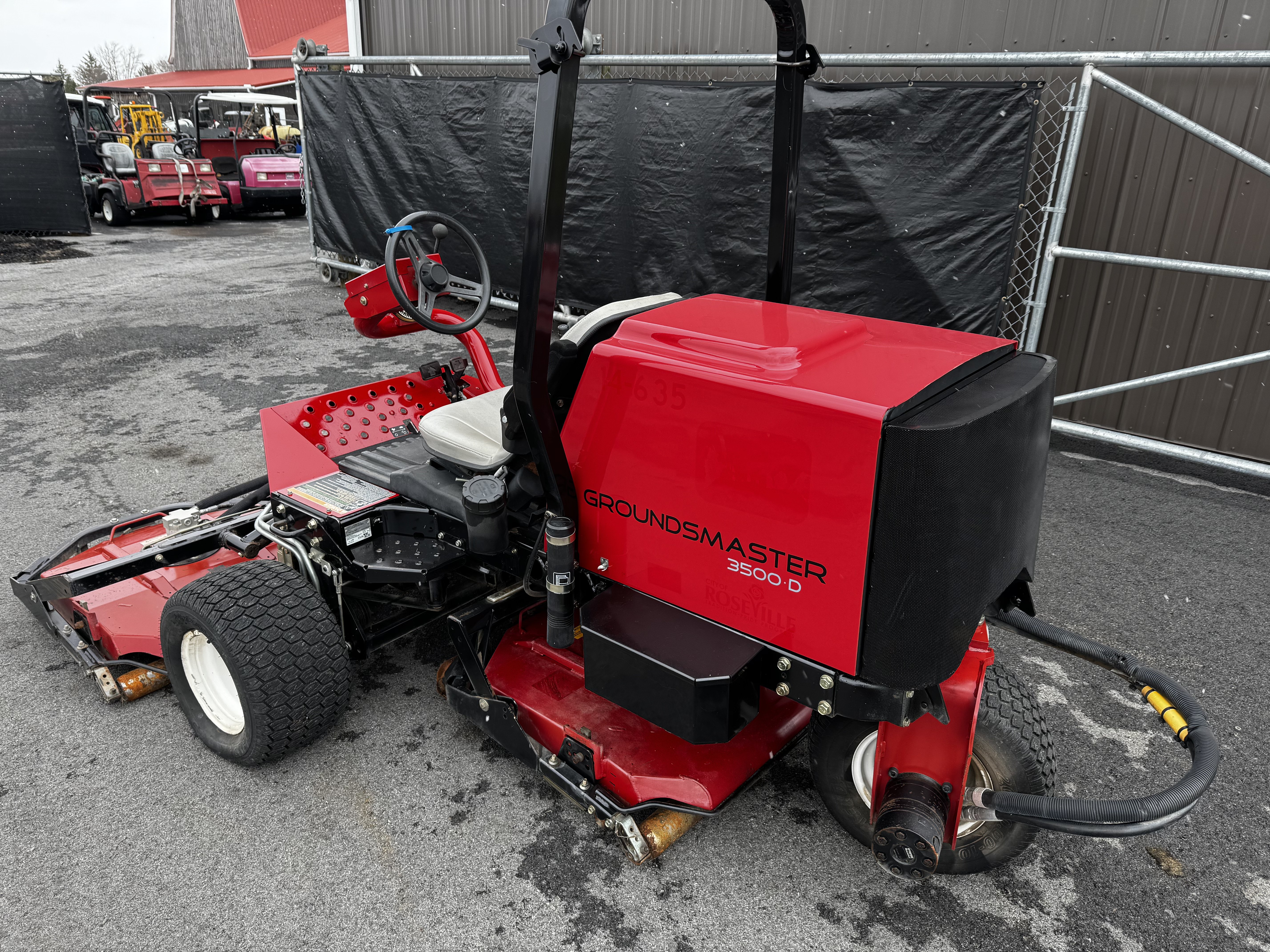 Toro-Groundsmaster-3500-Sidewinder-3WD-Mower-7.jpg.600f0a2ca33e86f417cba58b694abee4.jpg