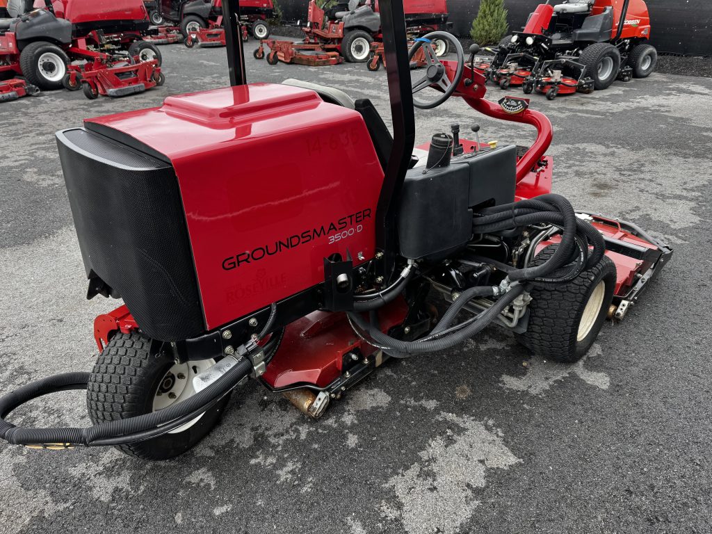 Toro-Groundsmaster-3500-Sidewinder-3WD-Mower-8.jpg.2584c42c98d024184ce49a23fcd7918c.jpg
