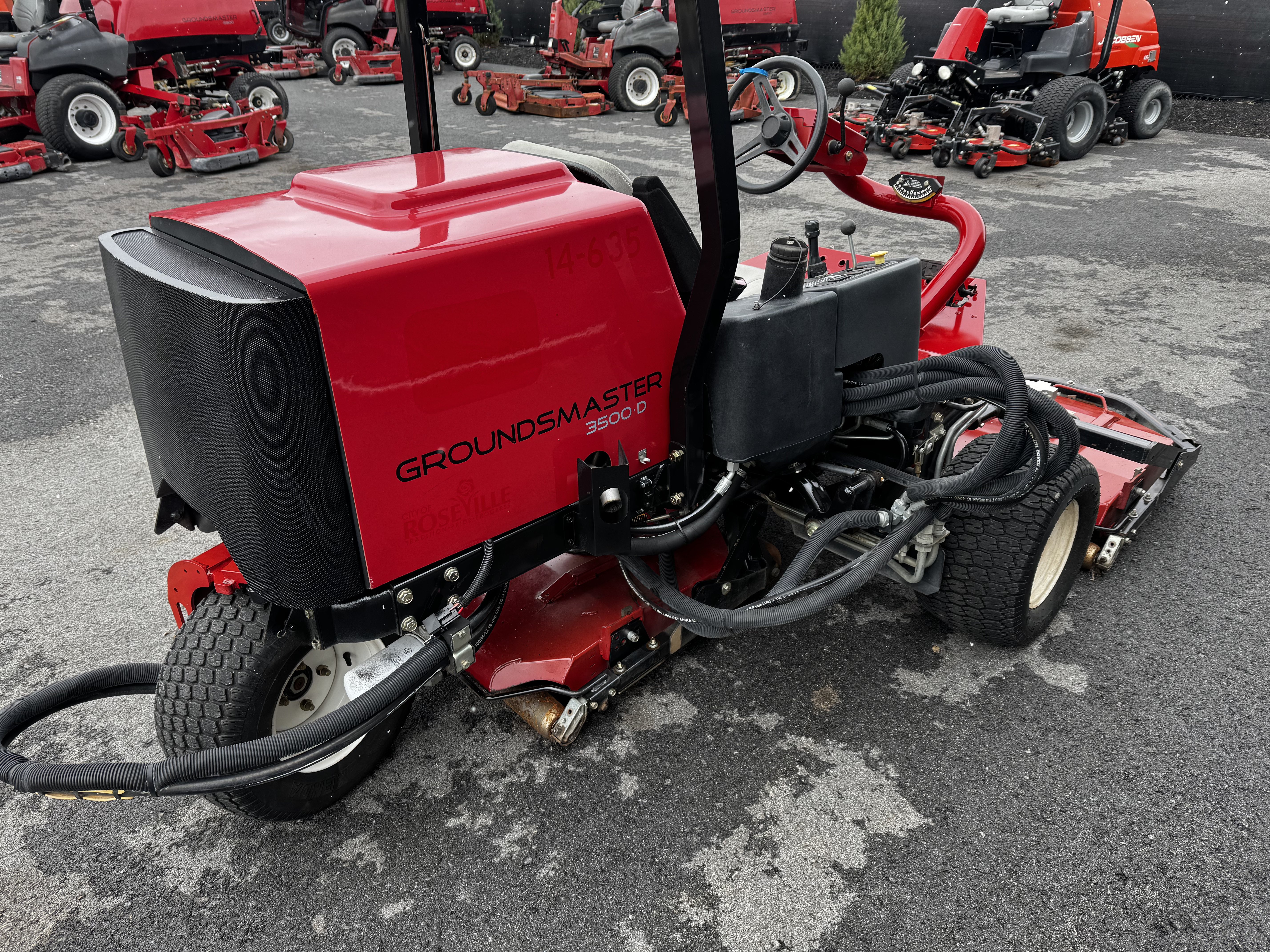 Toro-Groundsmaster-3500-Sidewinder-3WD-Mower-8.jpg.2584c42c98d024184ce49a23fcd7918c.jpg
