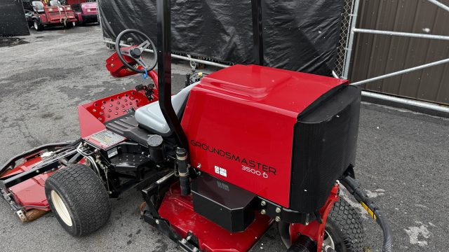 Toro-Groundsmaster-3500-Sidewinder-7.jpg.b5bc413f537dd3f69ee82e62fff0c733.jpg