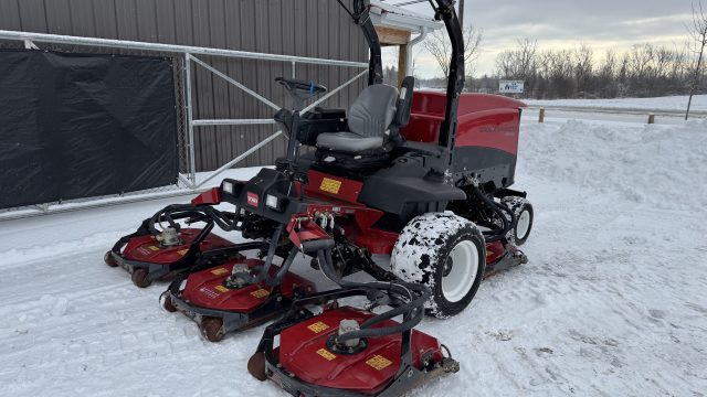 Toro-Groundsmaster-4500-Rotary-Mower-5.jpeg.b9736452b0ef9d79dace8230ce20dea2.jpeg