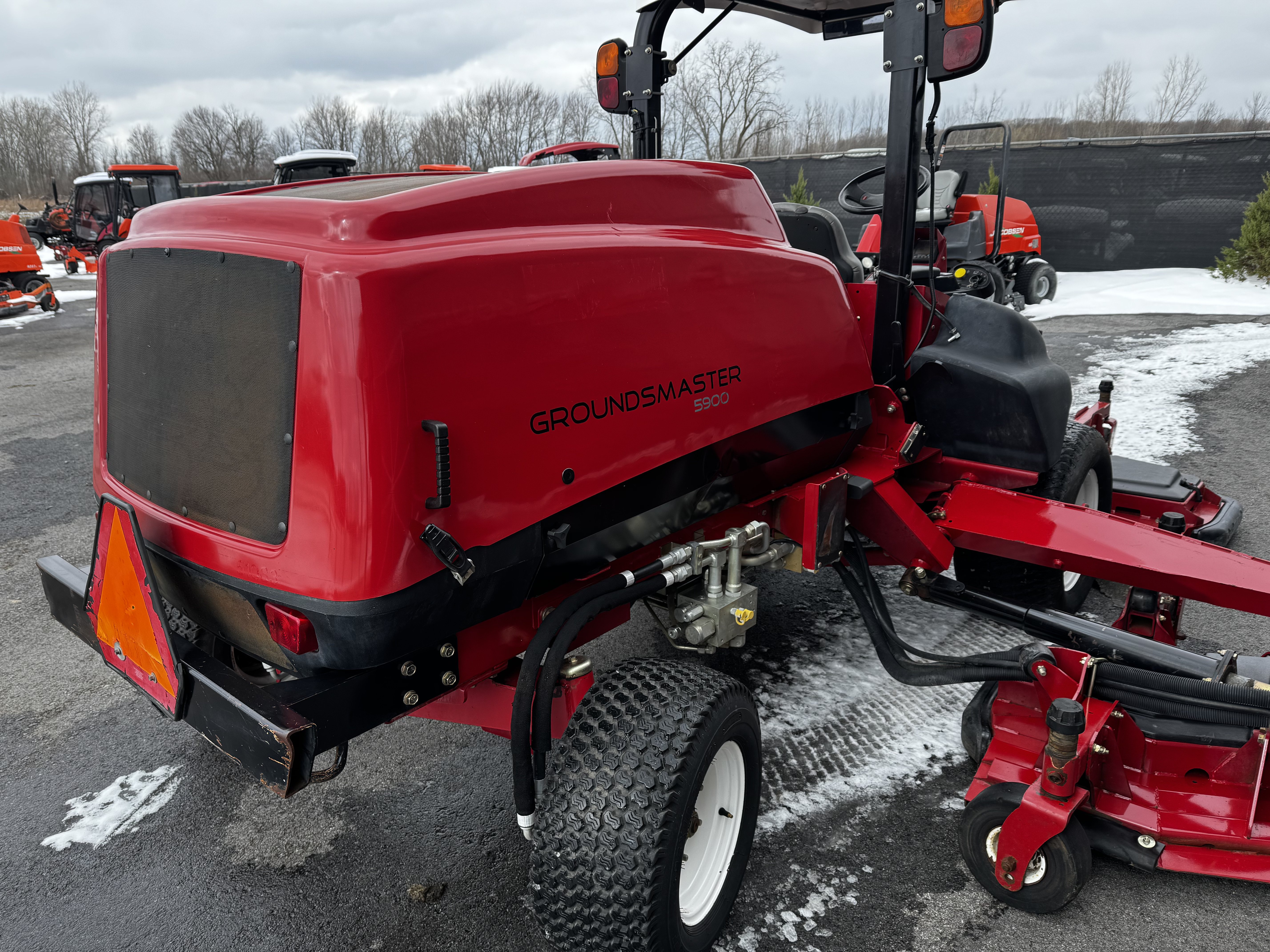 Toro-Groundsmaster-5900-Diesel-4×4-Wide-Area-Mower-1.jpg.8fe451ec00a50f21af7e29d5b2fef279.jpg