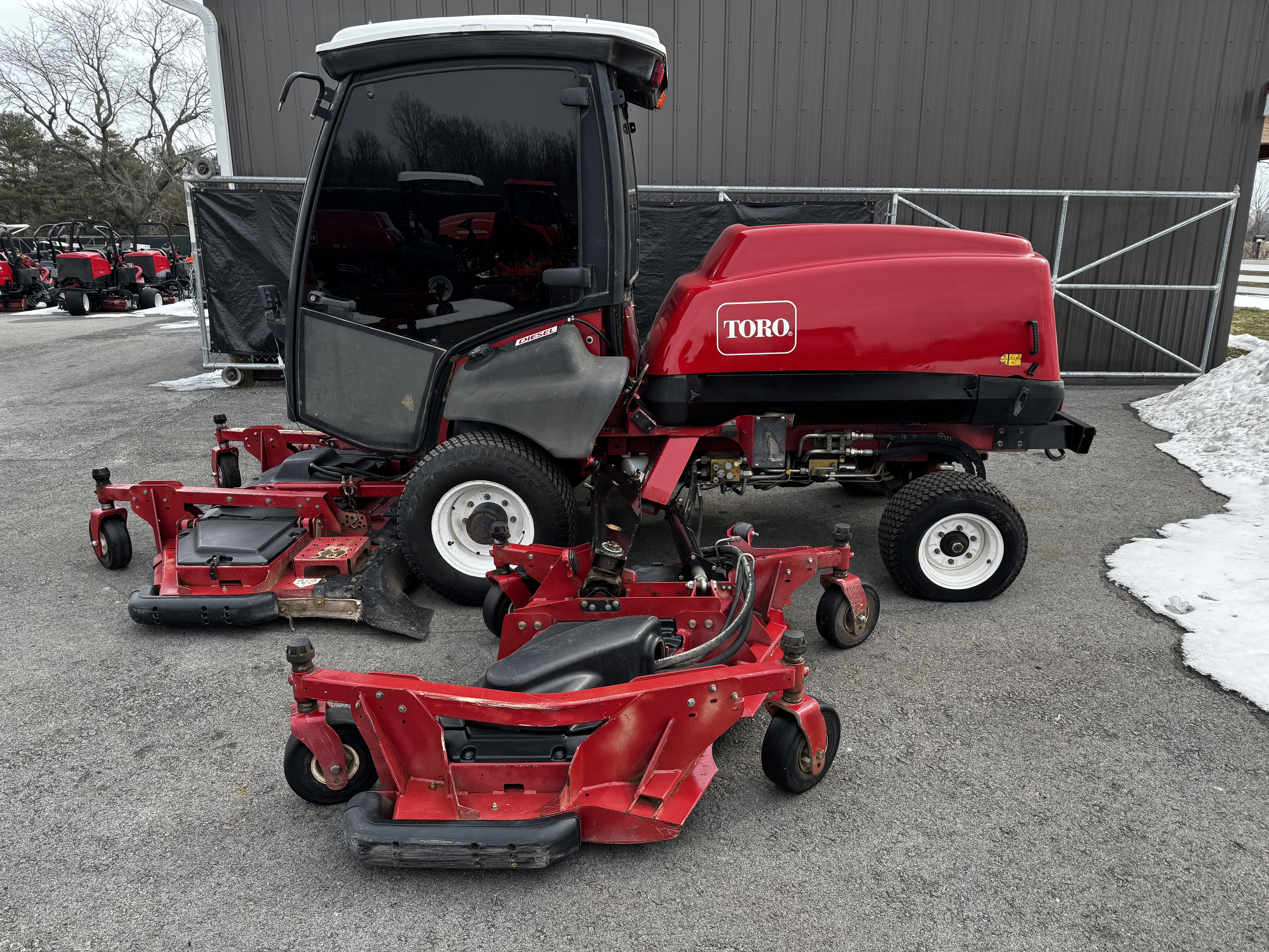 Toro-Groundsmaster-5910-7.jpg.b64c22bf93fdfa3a1396f52b9f068772.jpg