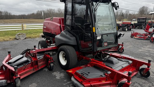Toro-Groundsmaster-5910-Diesel-4×4-Wide-Area-Mower-10.jpg.f26532efc534f23abec6dc25d0b912e0.jpg