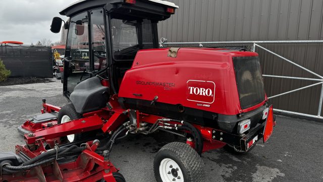 Toro-Groundsmaster-5910-Diesel-4×4-Wide-Area-Mower-8.jpg.e3c15e8893bfd69158cc2601b1b96a0d.jpg