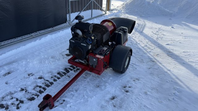 Toro-ProForce-Blower-2.jpeg.d64d04748c18fb945d32caaf14e18832.jpeg