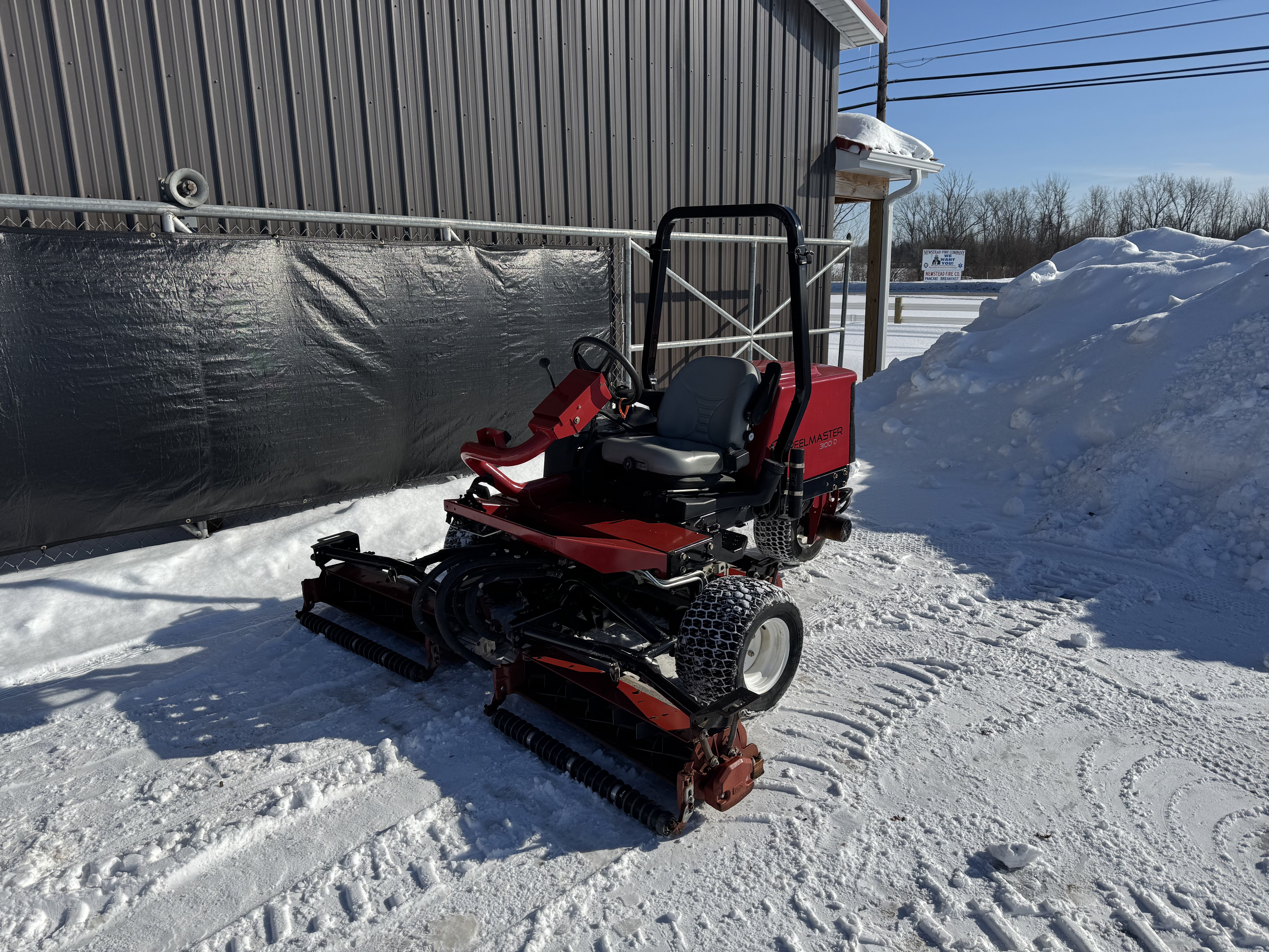 Toro-Reelmaster-3100D-Greens-Mower-1.jpeg.b19082e9ab4c2631d21f84aad469bb12.jpeg