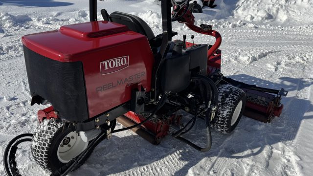 Toro-Reelmaster-3100D-Greens-Mower-5.jpeg.906bfd57ca7ed6253997c5b52214aa93.jpeg