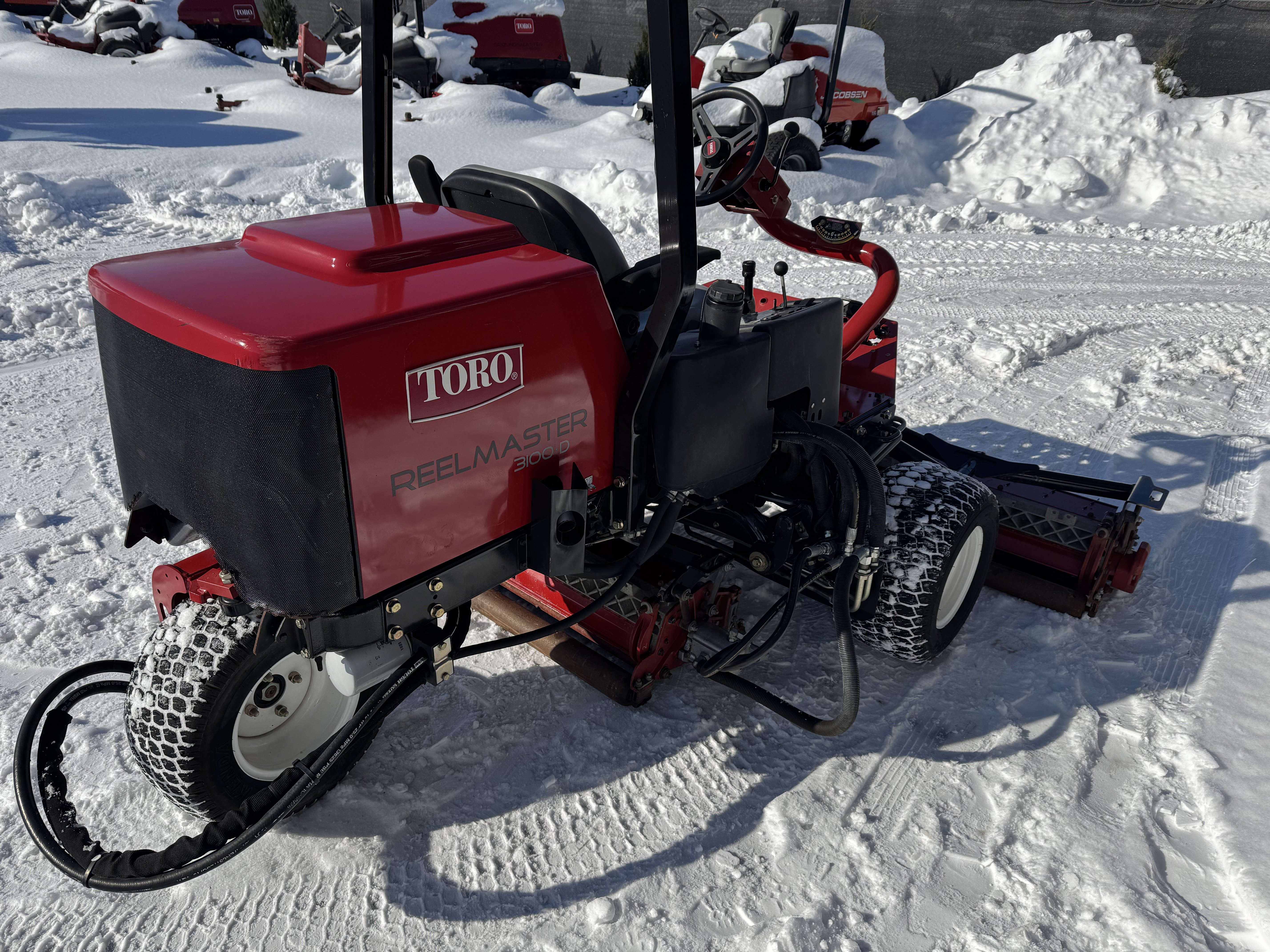 Toro-Reelmaster-3100D-Greens-Mower-5.jpeg.906bfd57ca7ed6253997c5b52214aa93.jpeg