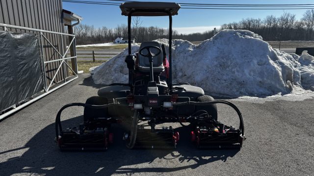 Toro-Reelmaster-5610-Fairway-Reel-Mower-3.jpg.ef048f9aa332e6d52ffffbfdf9d60225.jpg