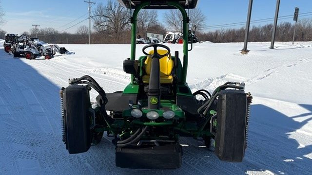 johndeere1065364.jpg.88d49b9b3aaf30fbf40006d06aa7bf3e.jpg