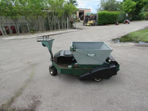 Turfco Mete R Matic 32″ top dresser